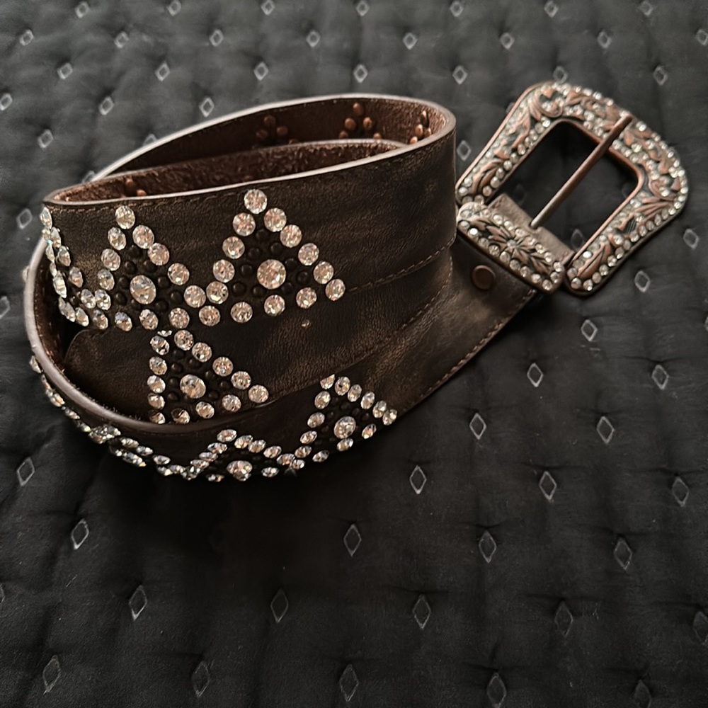 Shyanne belt. Dark brown color. Size M. Price negotiable